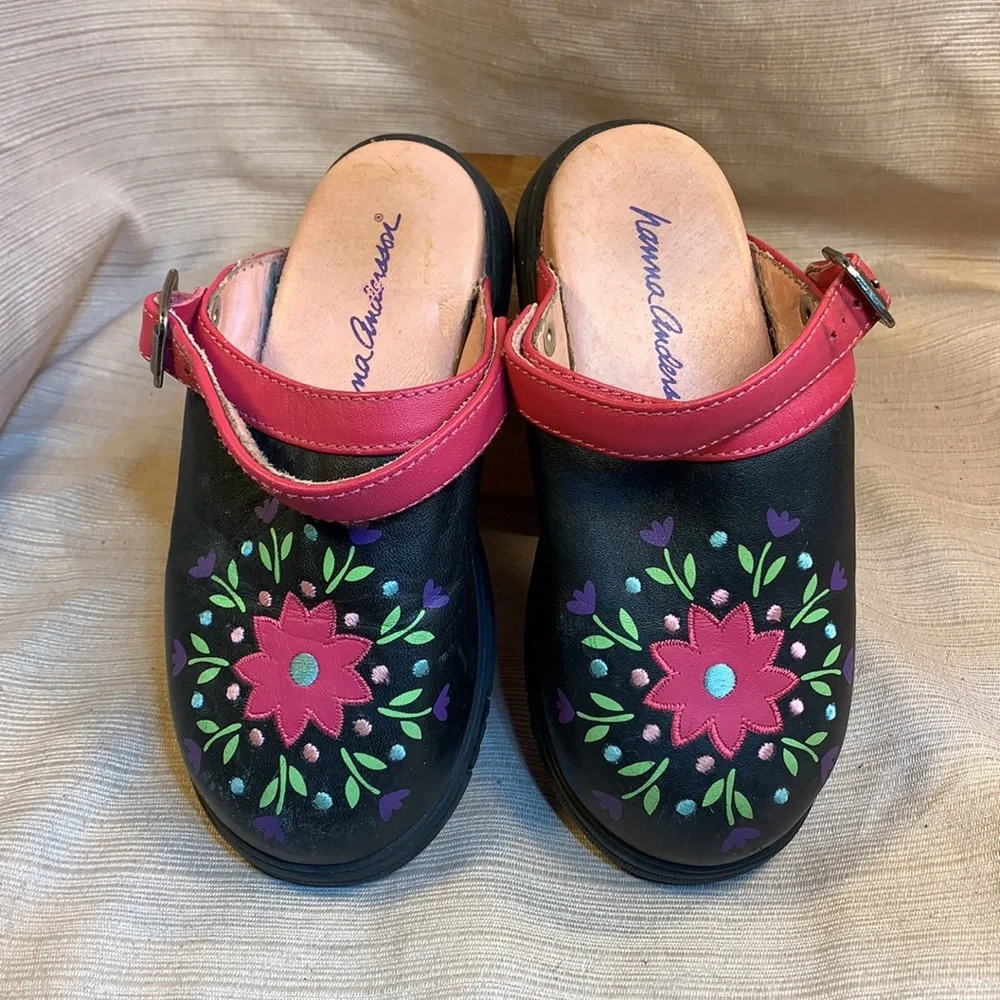 Hanna Andersson flower wear-two-way clogs